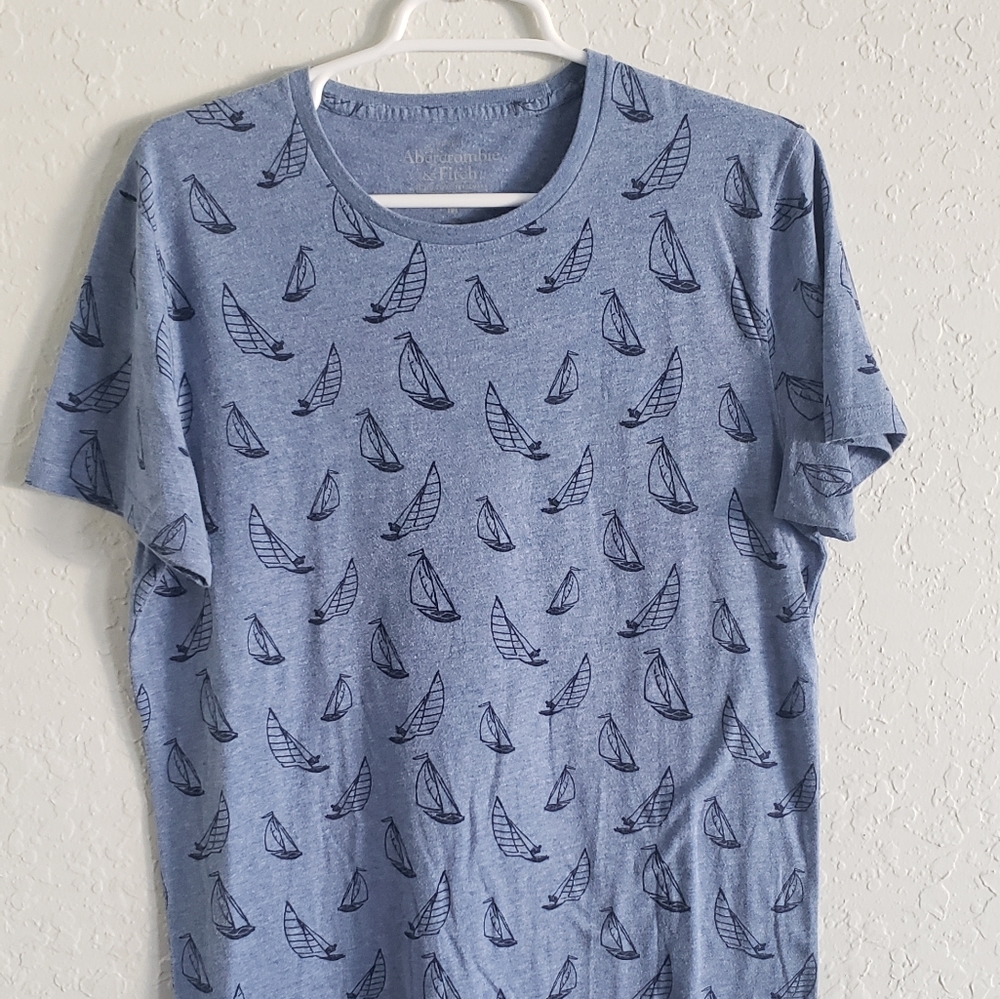 Abercrombie & Fitch T Shirt